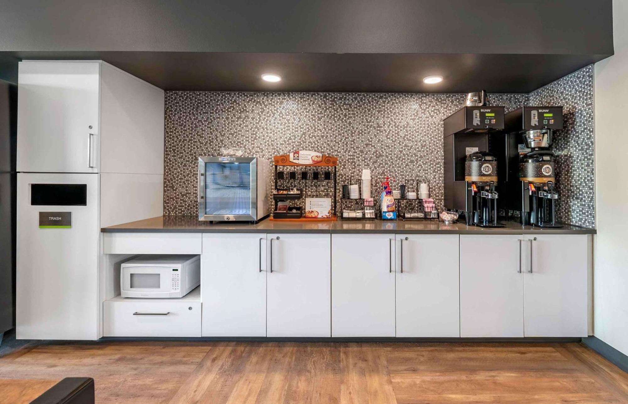 Extended Stay America Premier Suites - Harrisonburg Buitenkant foto